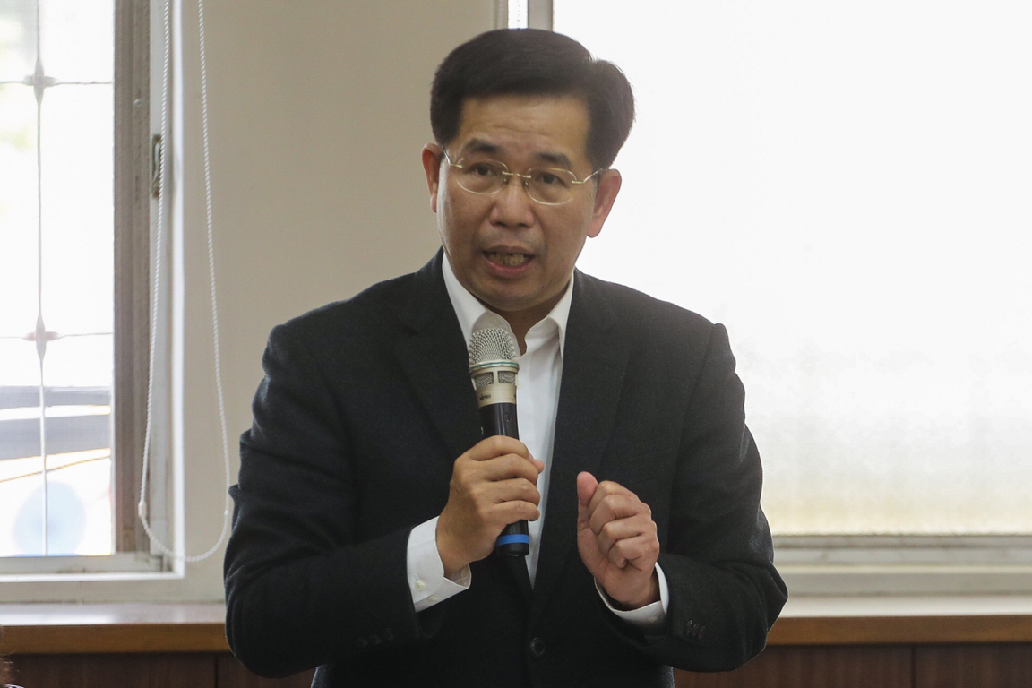 潘文忠：校园防疫消毒与物资到位