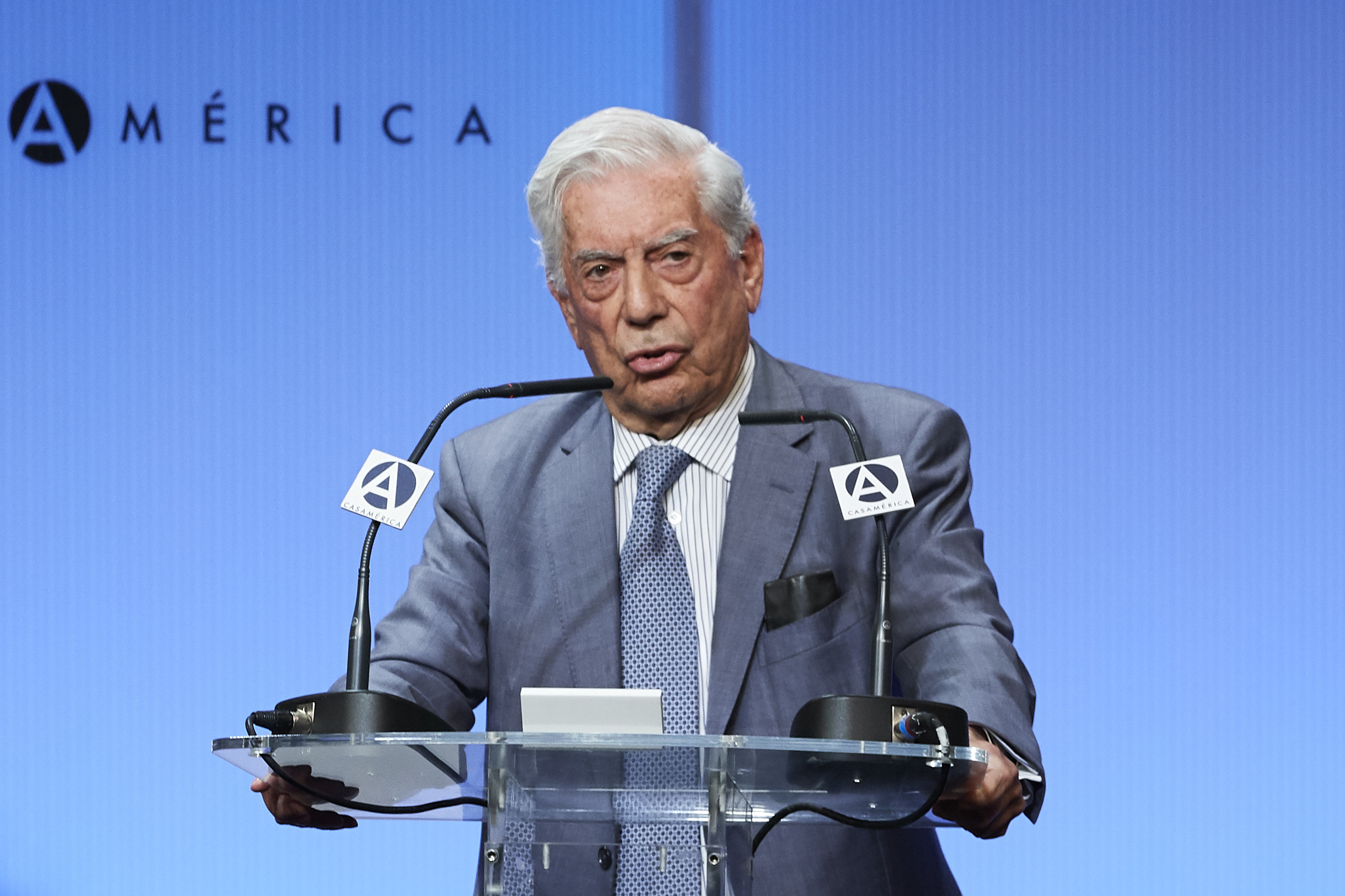 诺贝尔文学奖得主、秘鲁诗人略萨（Mario Vargas Llosa）