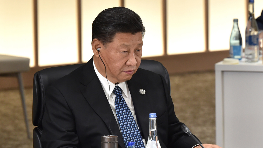 近日一名红二代转发的“建议书”在网络热传。（图片来源：Kazuhiro NOGI - Pool/Getty Images）