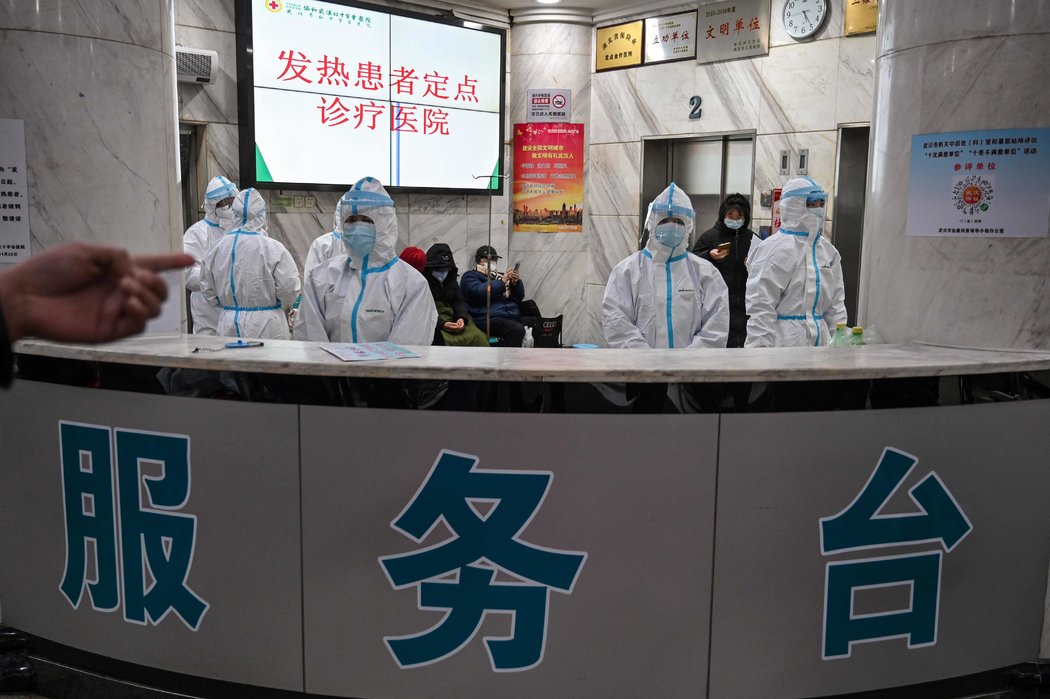 疗机构则将患者拒之门外。