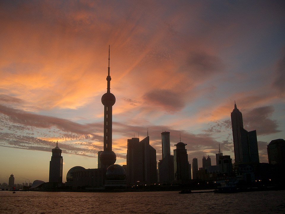 上海等地景点再度关闭引发猜测