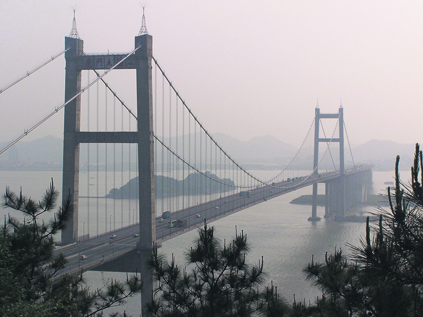 广东虎门大桥“波浪式”晃动吓坏司机