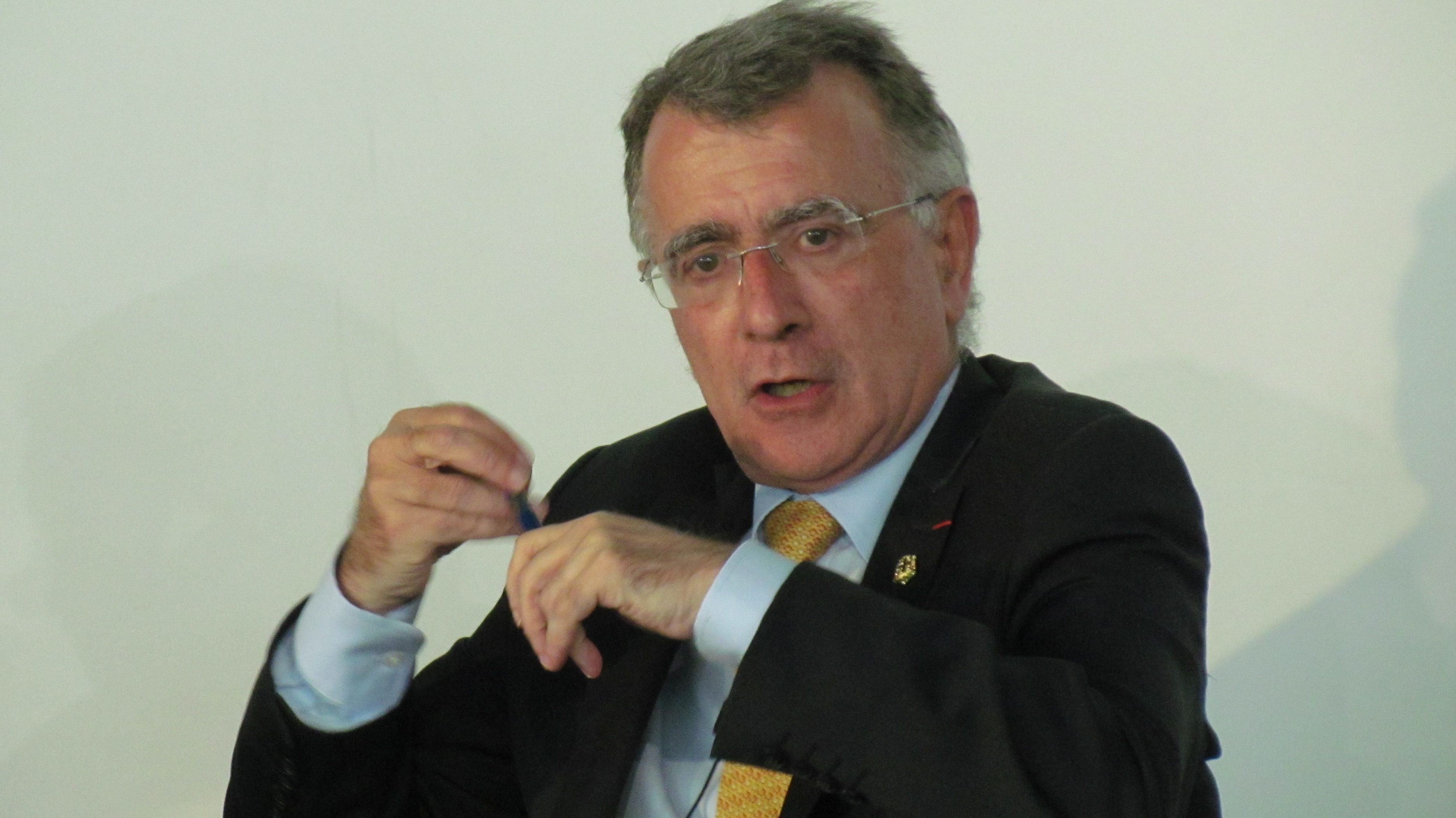 欧盟驻华代表团团长郁白（Nicolas Chapuis）。