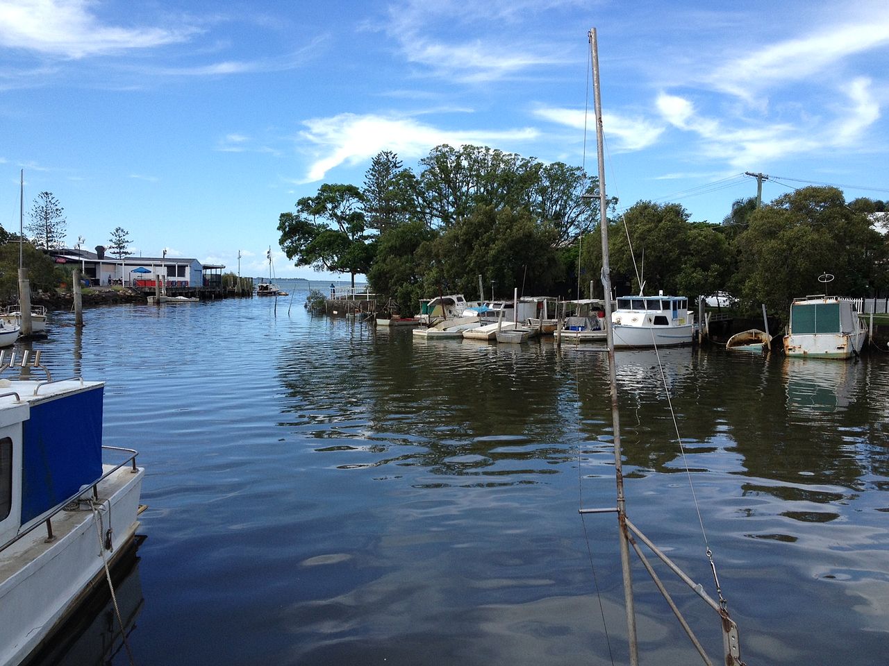 WYNNUM CREEK & JETTY
