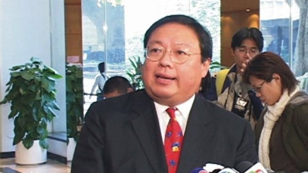 香港民政事务局前局长何志平