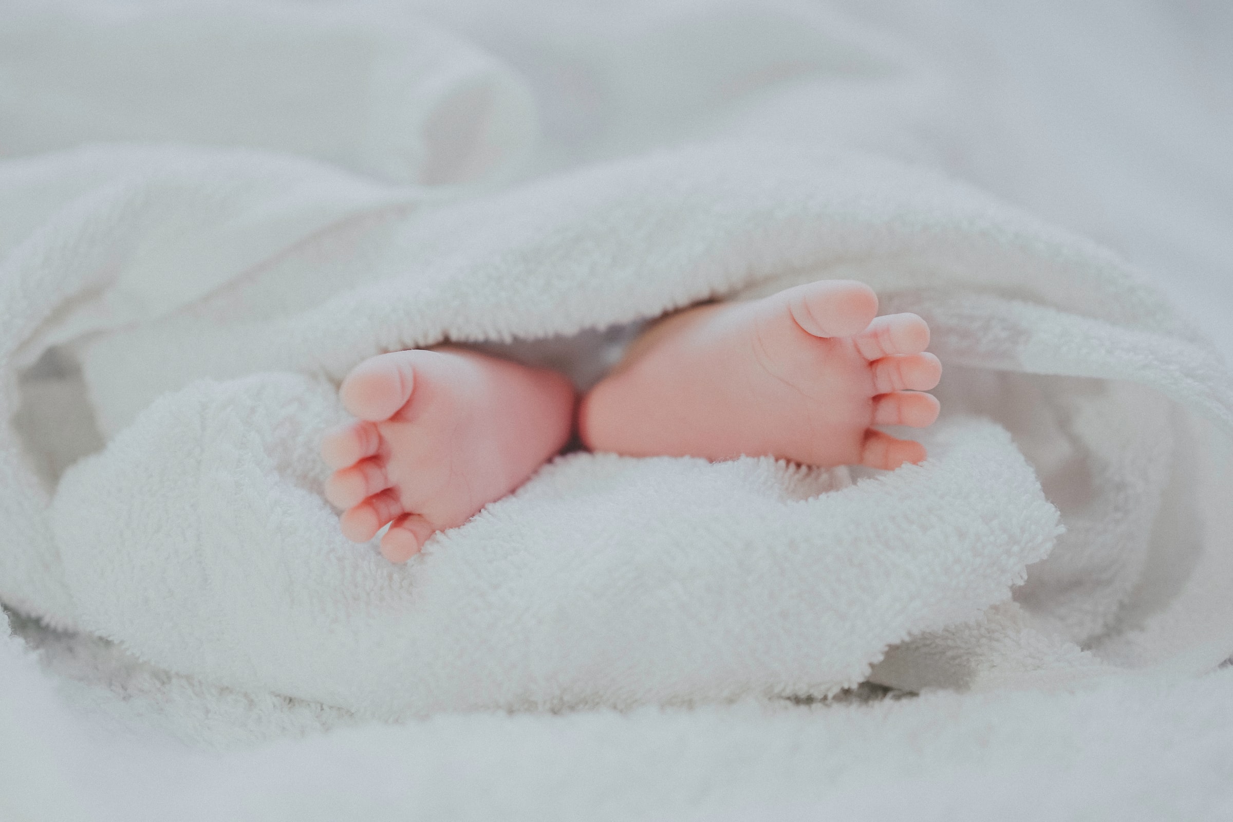 新生婴儿
