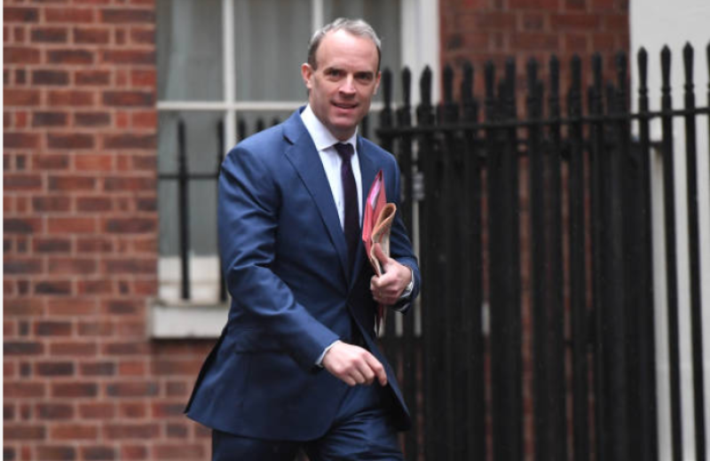 英国外交大臣拉布