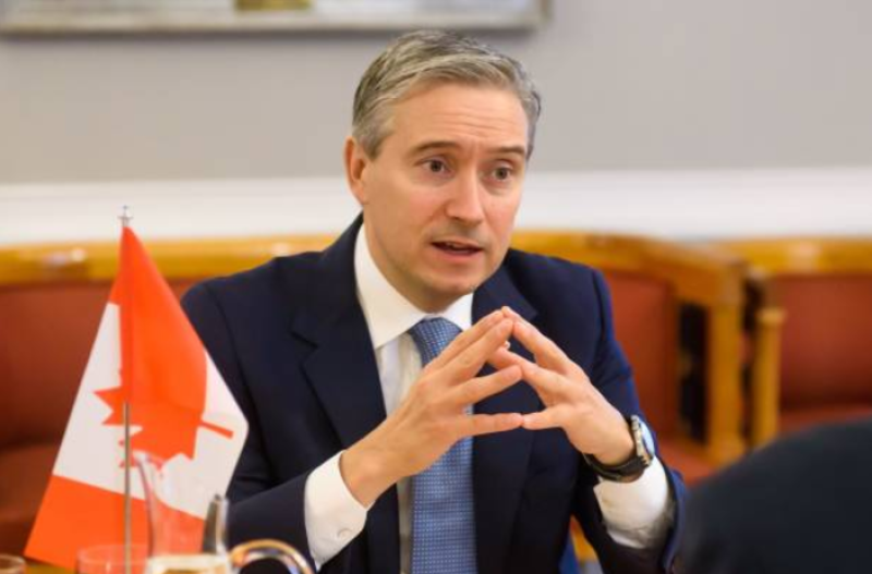 加拿大外交部长沈潘（Francois-Philippe Champagne）