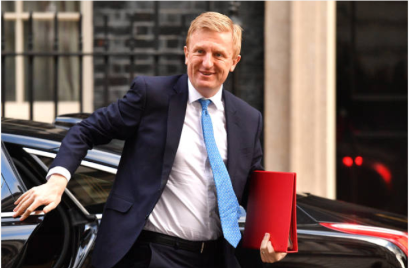 英国文化大臣 Oliver Dowden