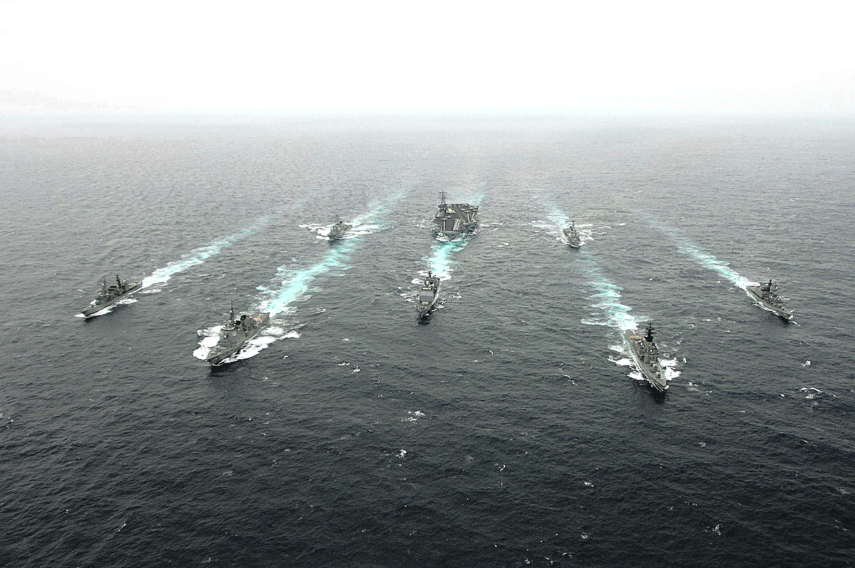 “里根”号航空母舰（中）