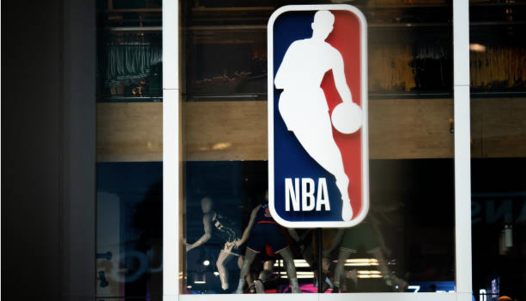 NBA(图片来源：Jeenah Moon/Getty Images)