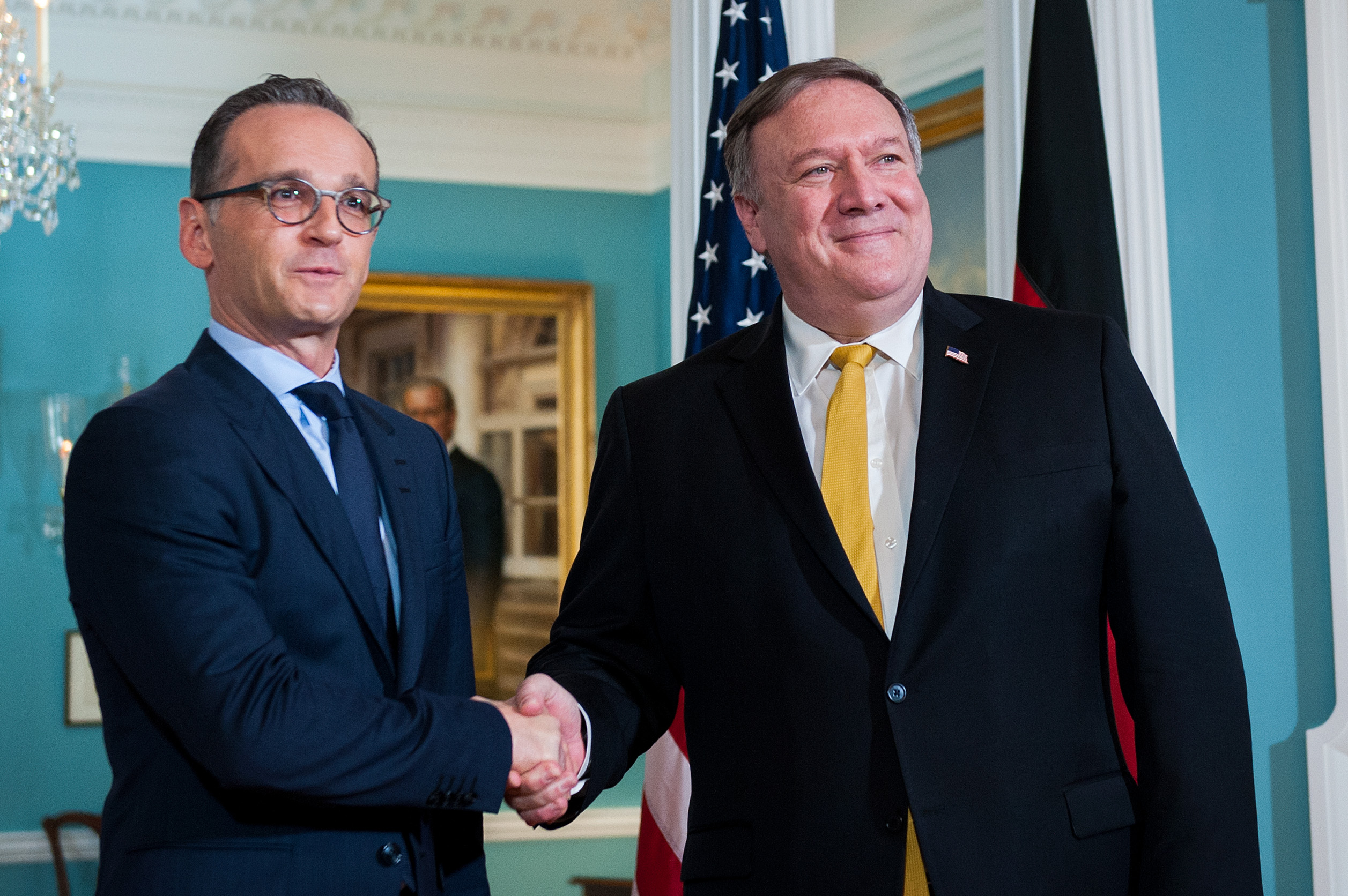 德国外交部长马斯（Heiko Maas）(左)