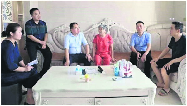 江西领导，走访，贫困户，家中豪华
