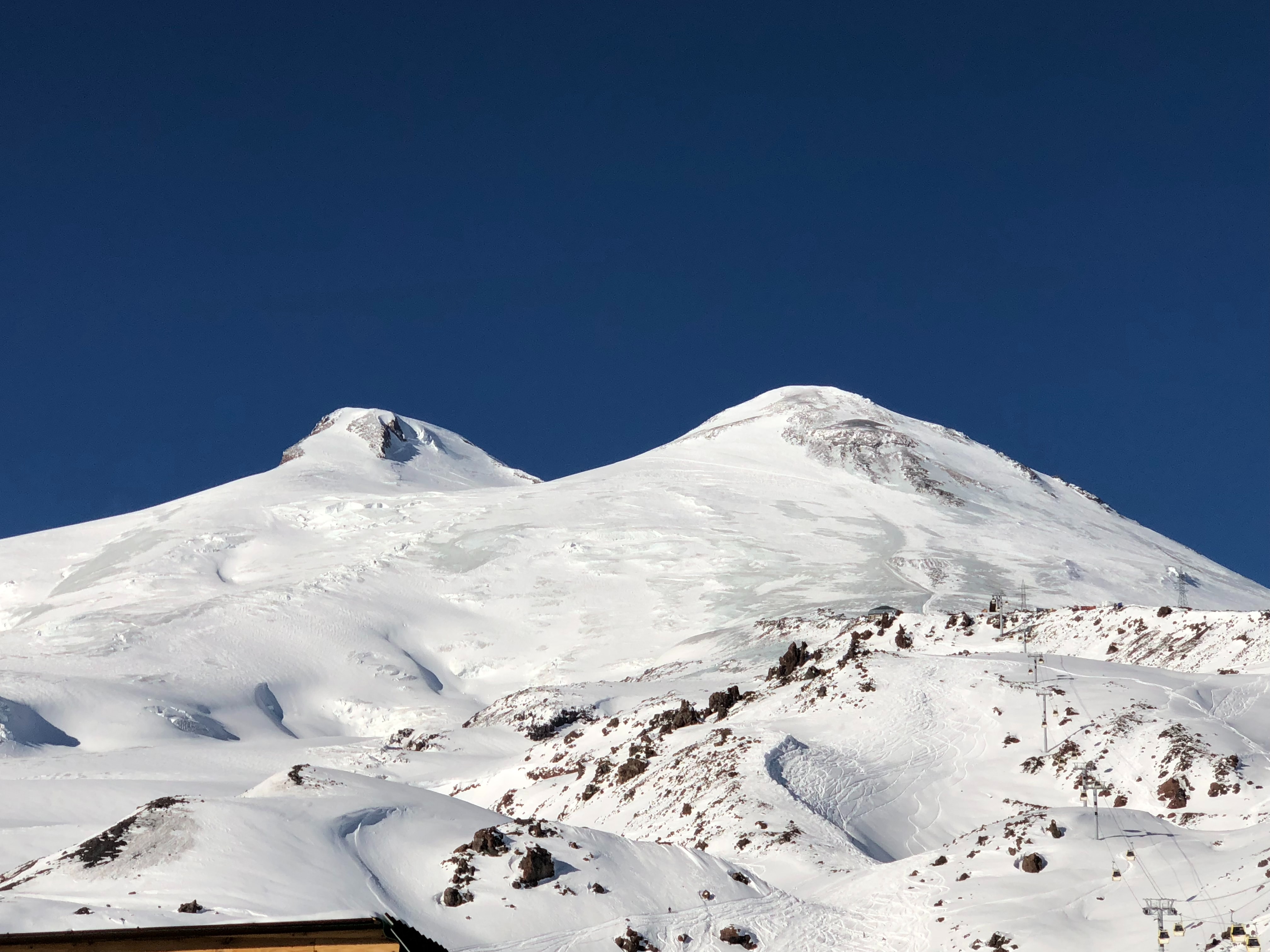 俄羅斯最高峰厄爾布魯士山