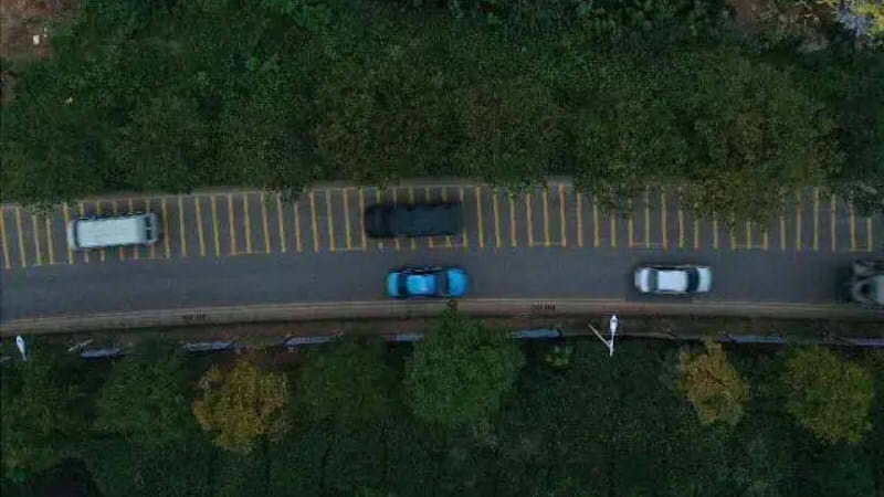 长沙300米路安了298条减速带！