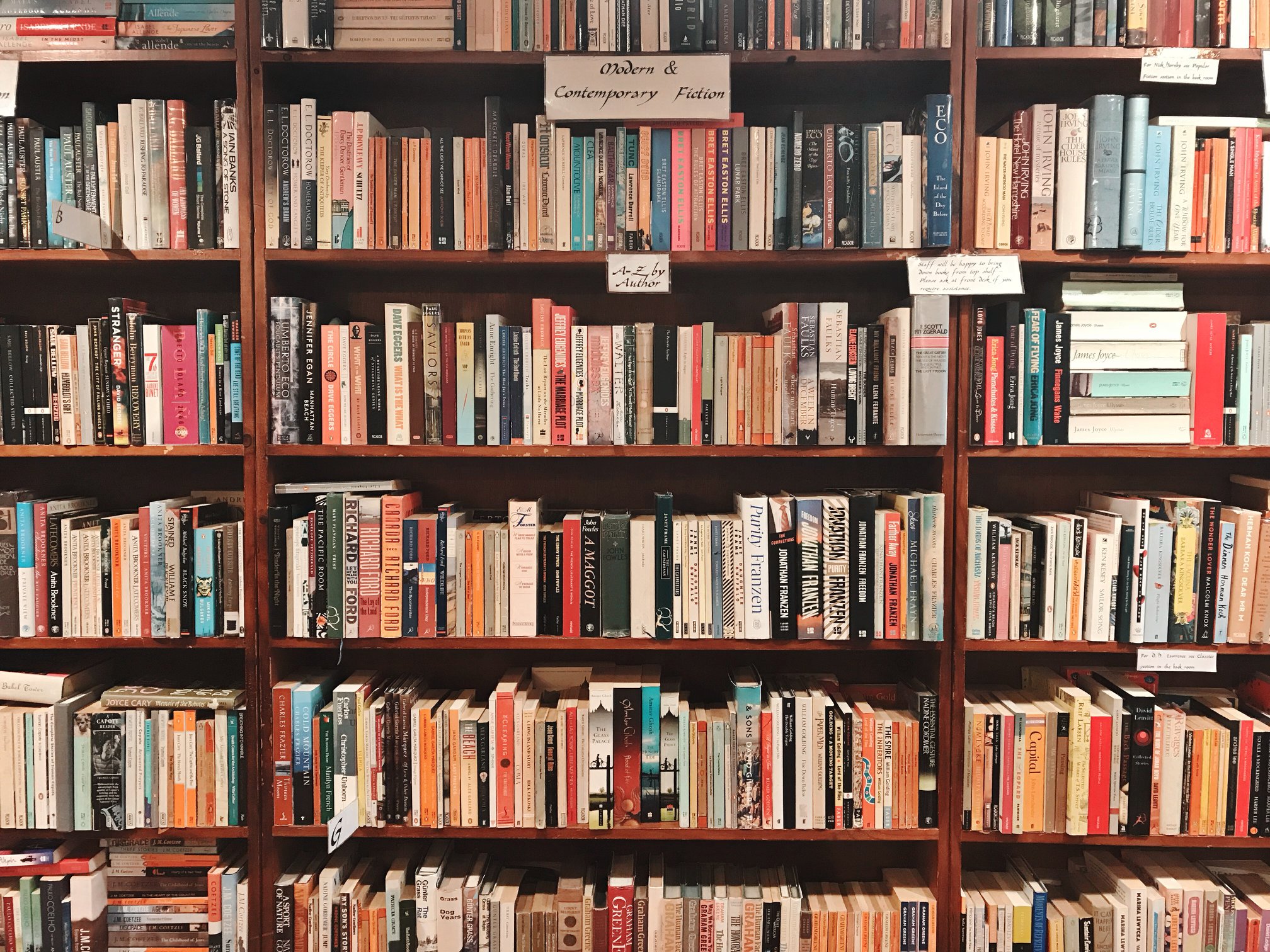 Sappho Books, Cafe & Wine Bar （图片来源：脸书主页）
