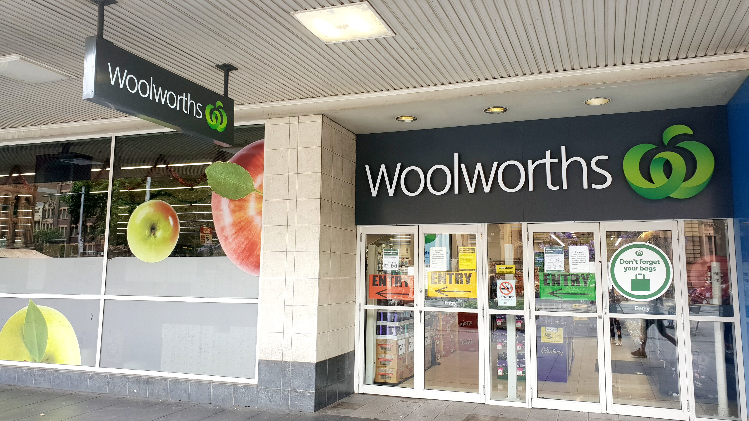 Woolworths超市