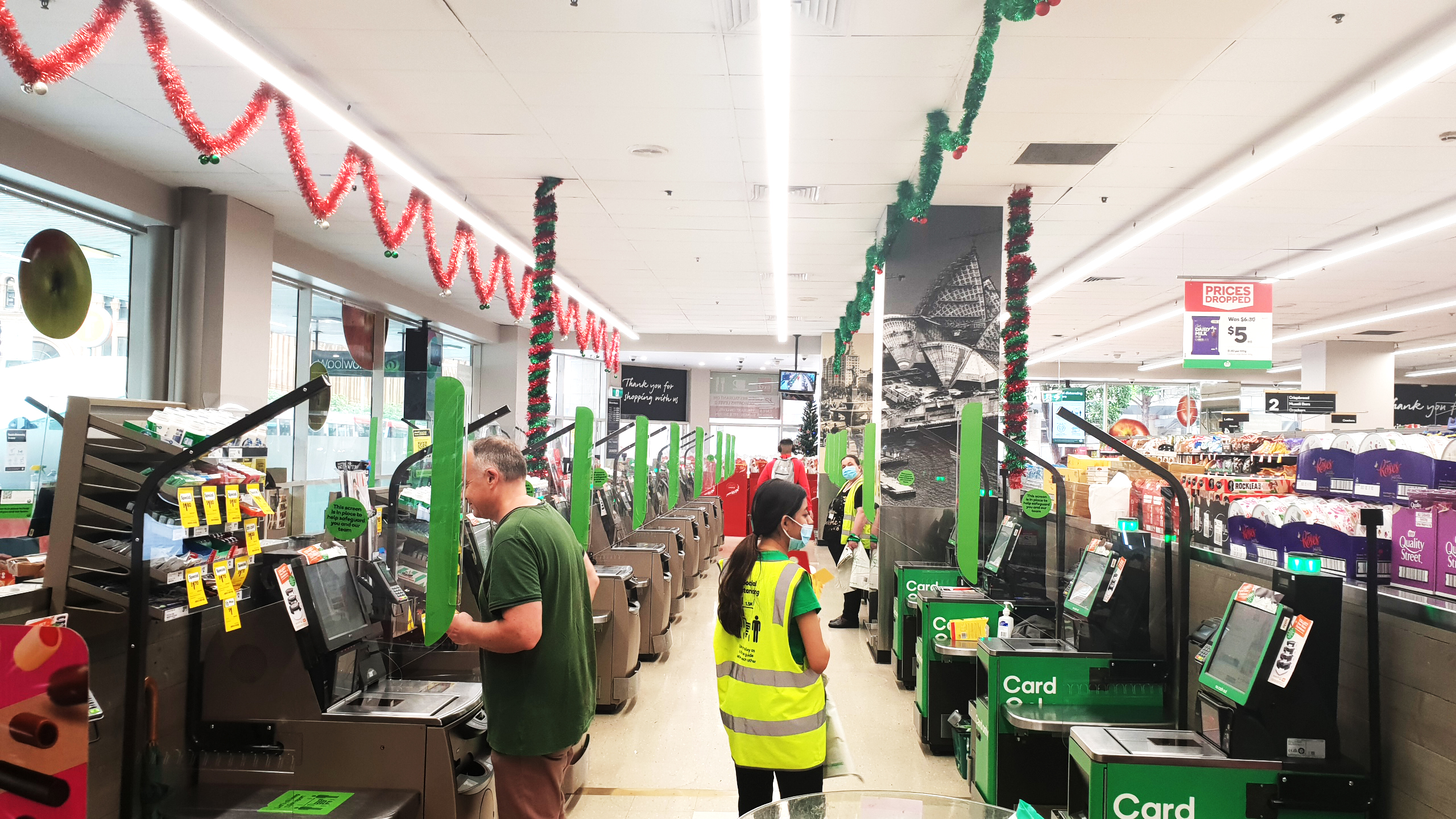 Woolworths 超市