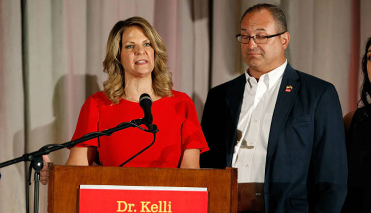 亚利桑那州共和党主席凯利·沃德（Kelli Ward）