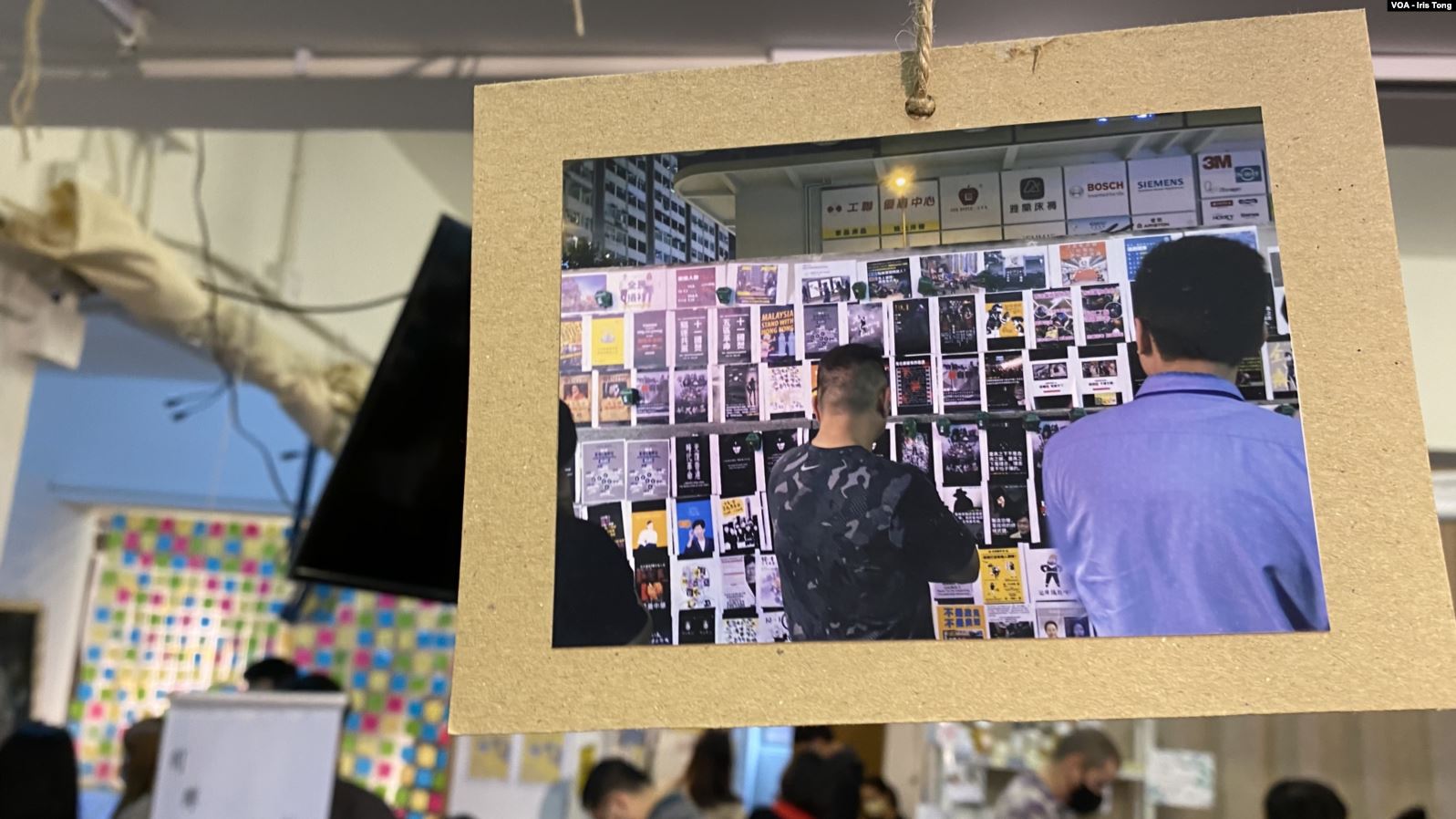 “连侬说”展览及圣诞市集