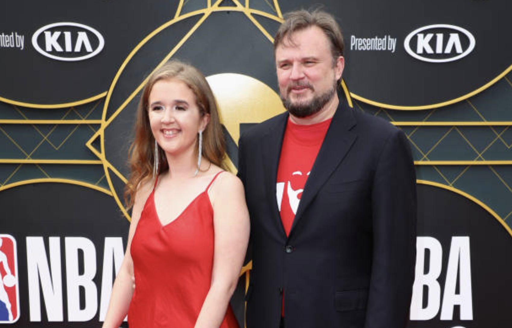 莫雷（Daryl Morey）（右）（圖片來源：Joe Scarnici/Getty Images for Turner Sports）
