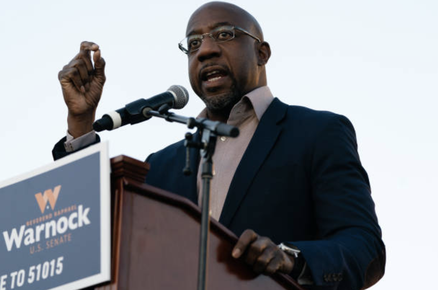 沃诺克Raphael Warnock