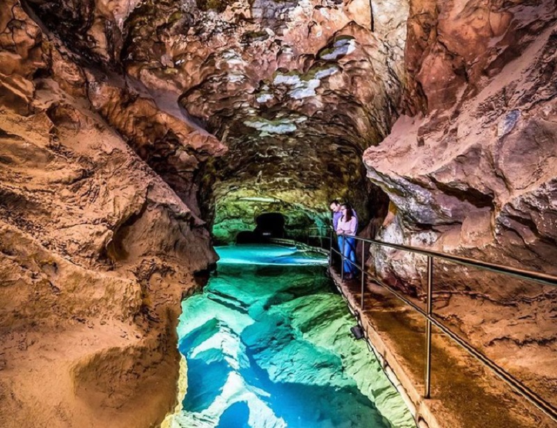 Jenolan Caves