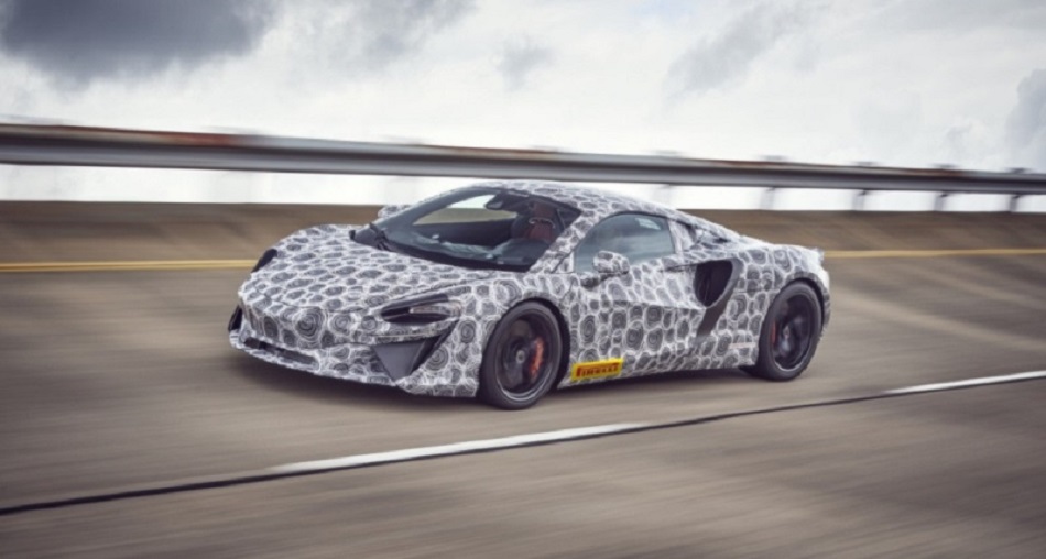 McLAREN Artura
