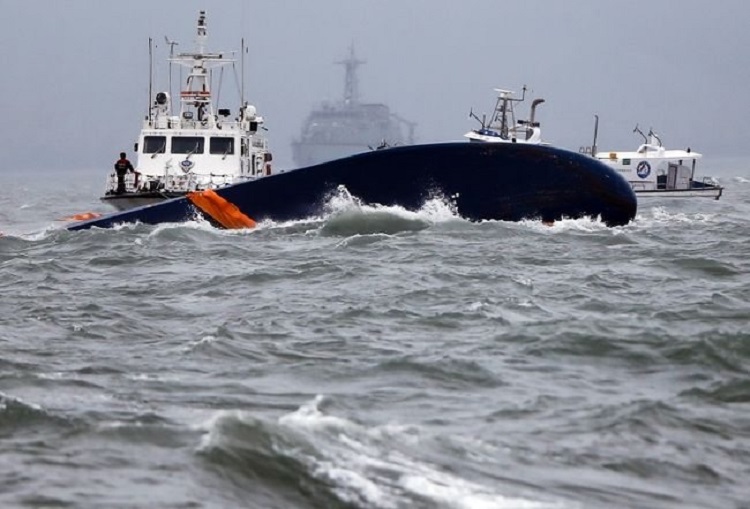 2014年韩国世越号(Sewol)沉船事件造成逾300人不幸遇难