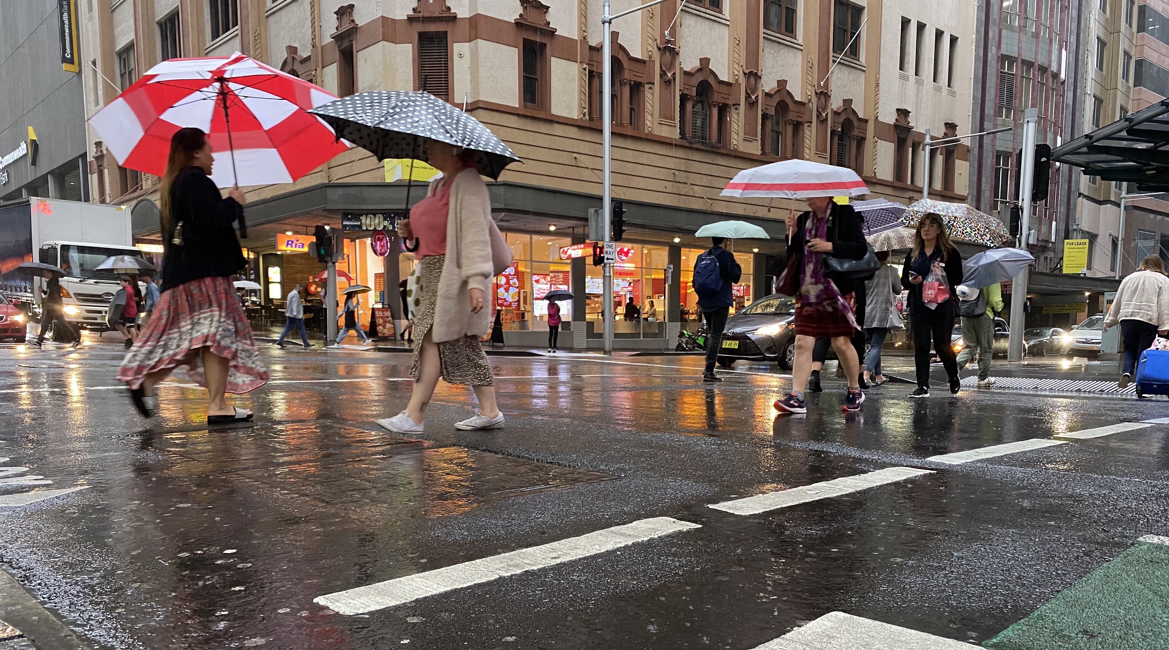 下雨，降雨，大雨