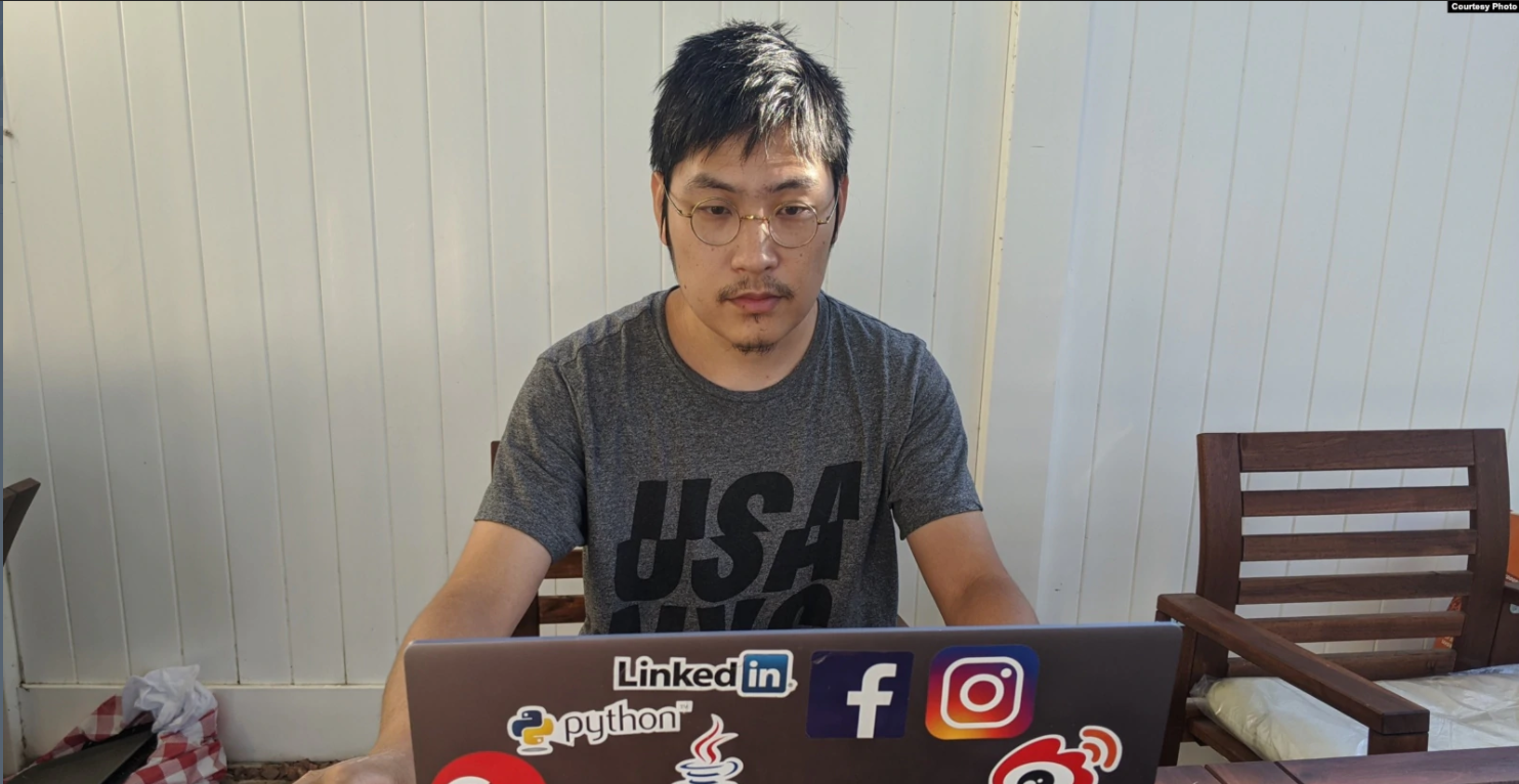 前新浪微博內容審核員劉力朋2020年8月在美國家中
