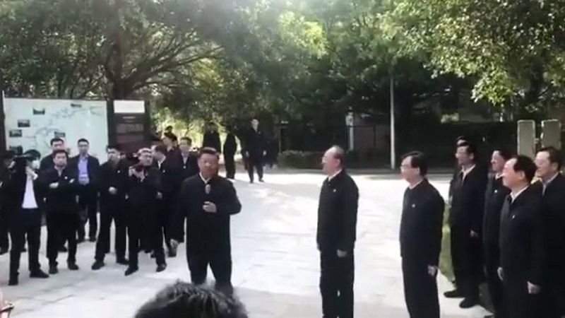 只上过7年学的习近平曾任6年大学校长 网友不稀奇
