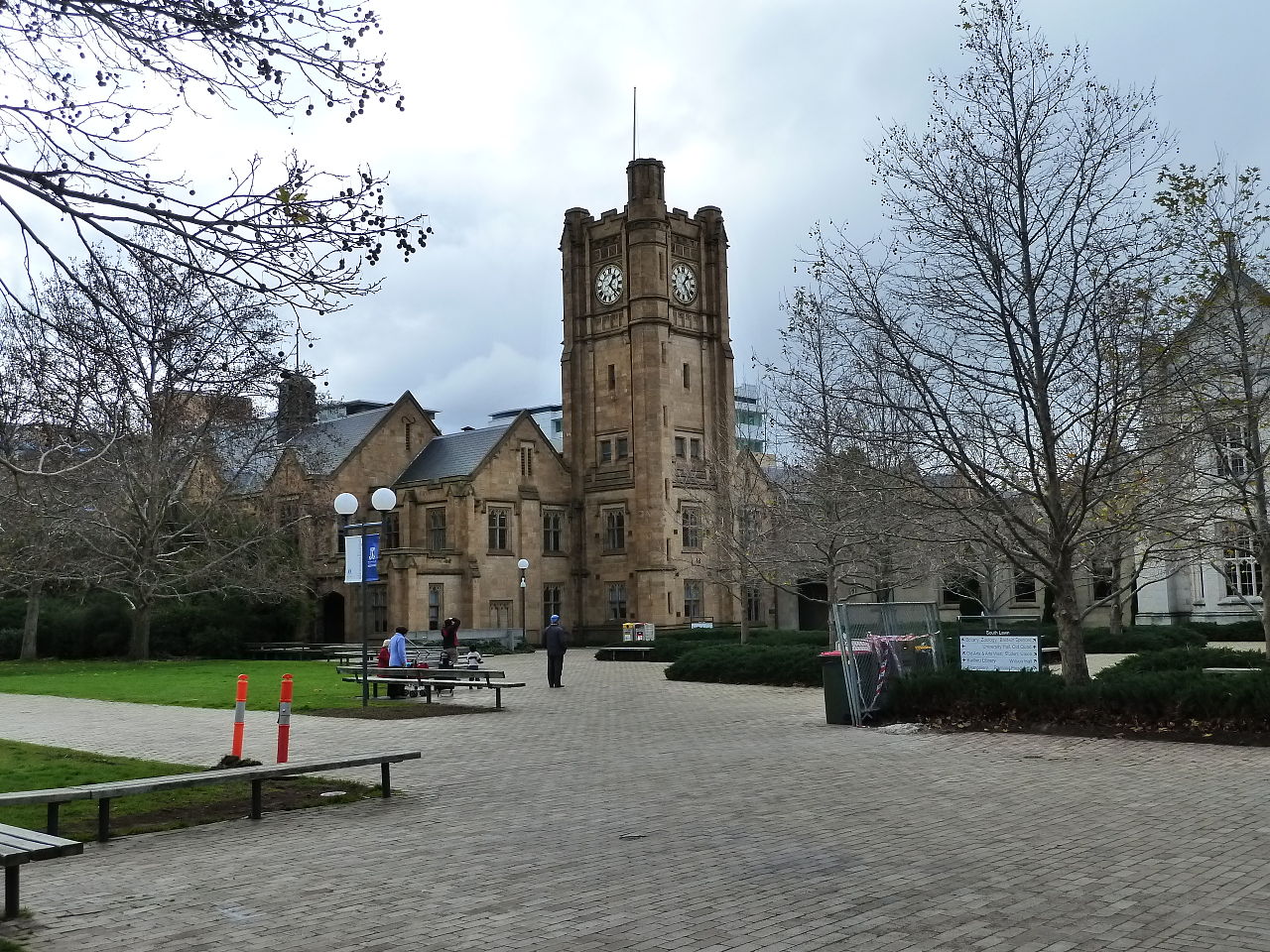 墨尔本大学