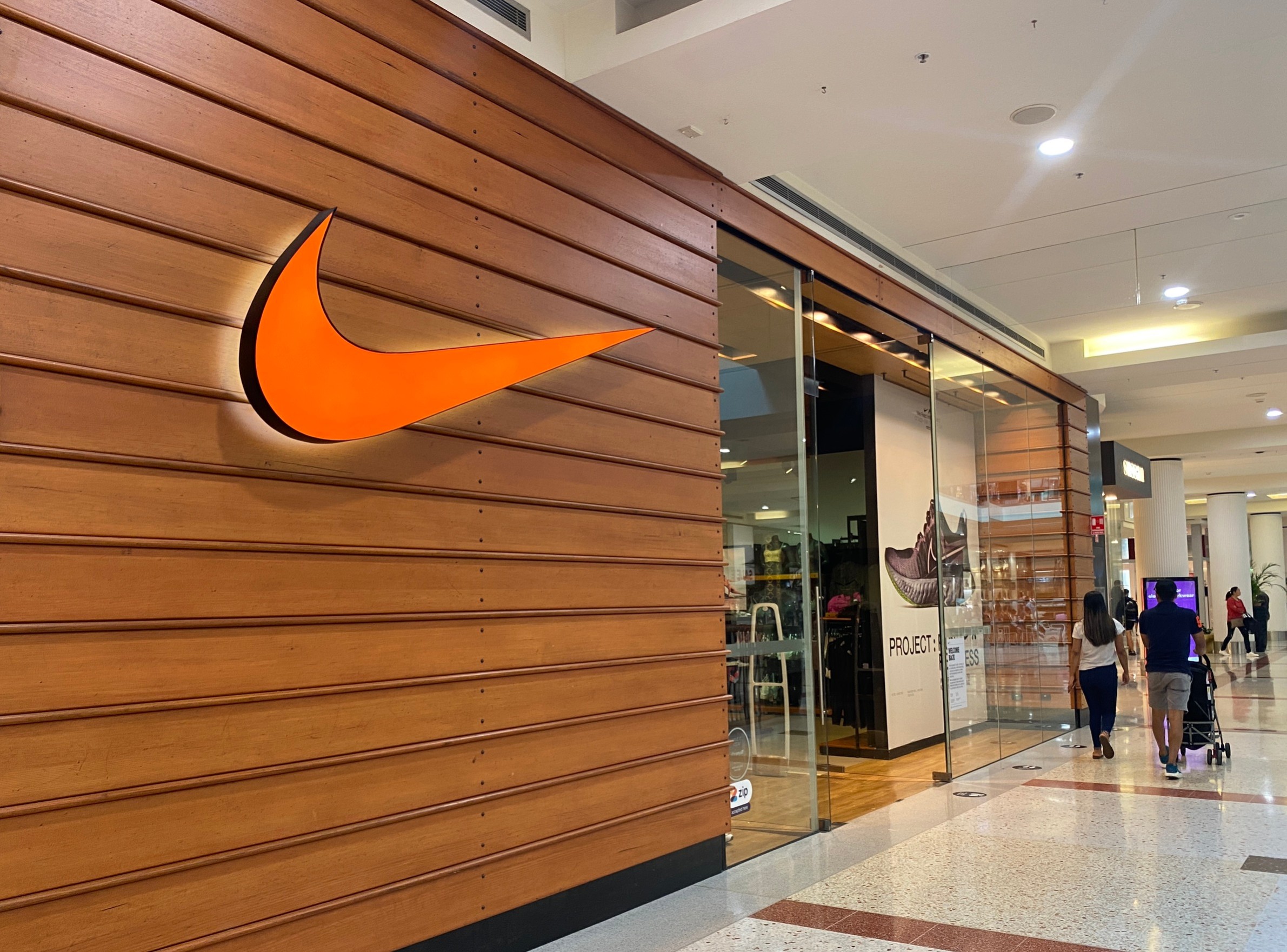 耐克 Nike 购物 商场
