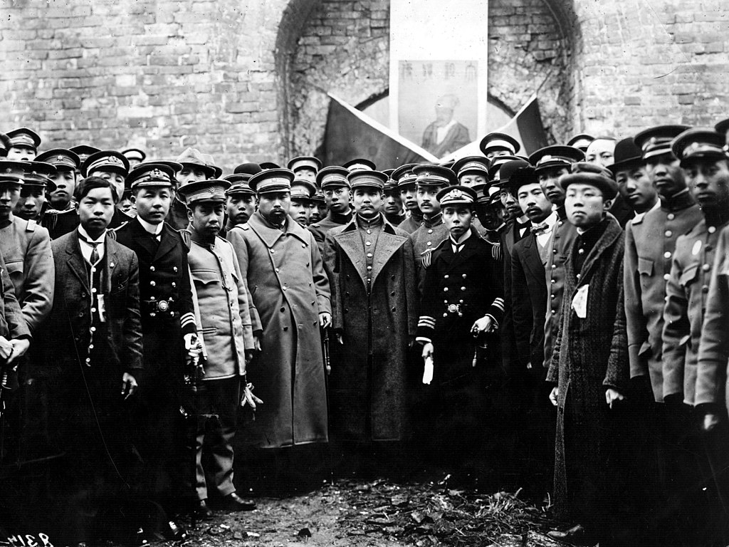 孫中山1912年率領南京國民政府官員200餘人拜謁明太祖高皇帝孝陵