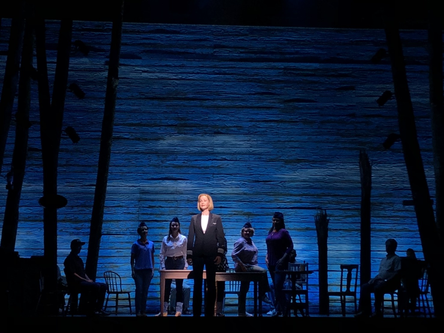 音乐剧《来自远方》Come From Away