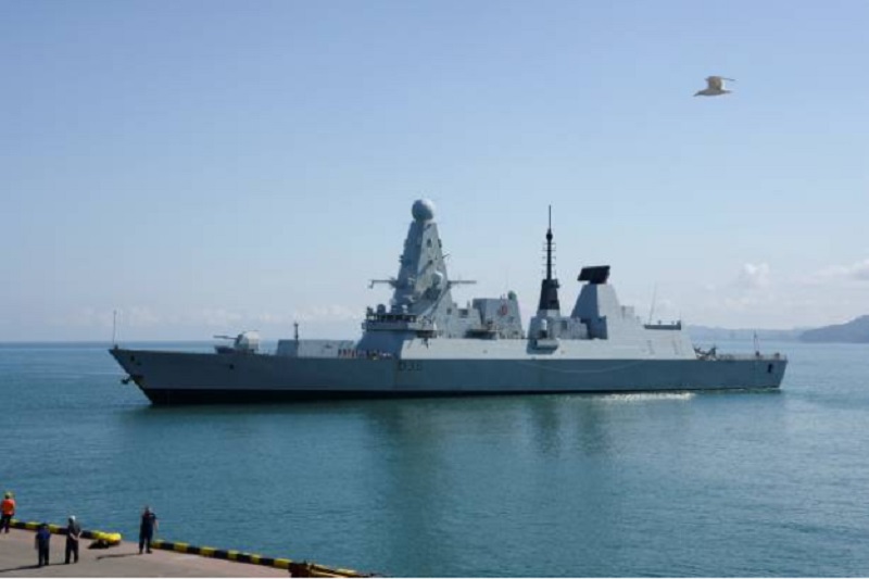 英国皇家海军驱逐舰HMS Defender