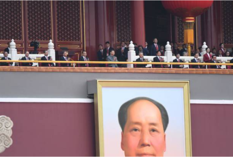 習近平7月1日穿著毛裝在天安門城樓現身