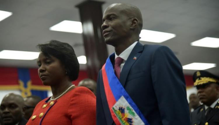 海地总统莫伊兹与妻子在就职典礼上