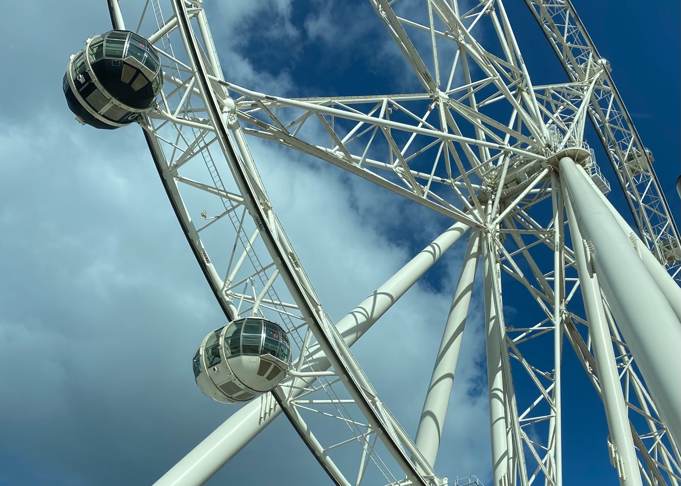 墨尔本摩天轮? Melbourne star