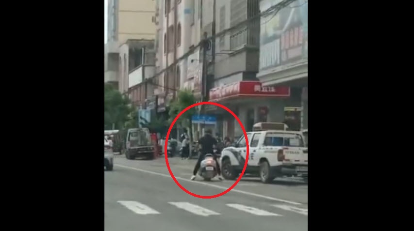 与粗暴执法有关？广州茂名一男子砍死交警
