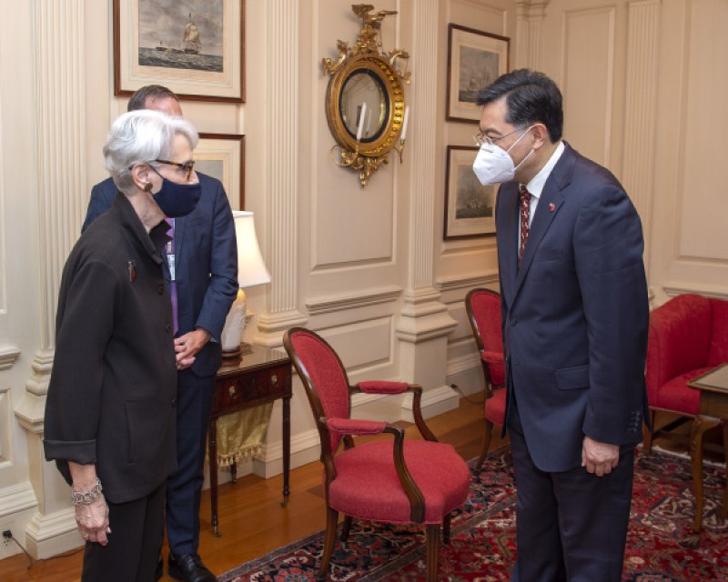 谢尔曼秦刚