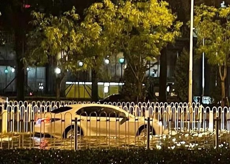 北京暴雨局部地区淹水严重