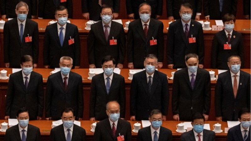 中國官員參加「兩會」。