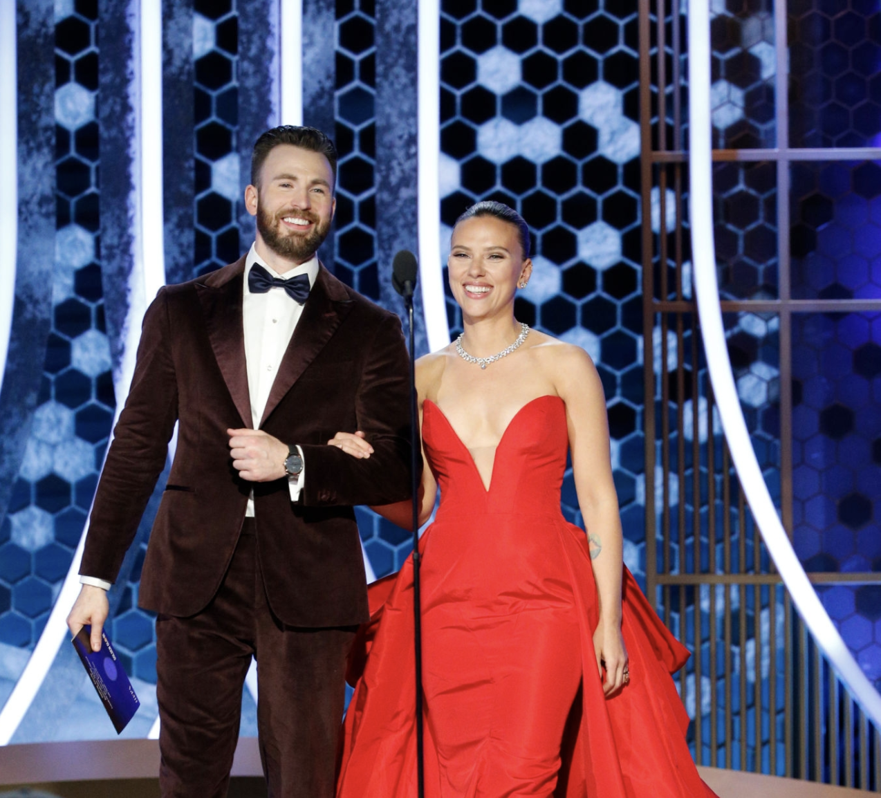 时尚焦点：斯嘉丽·约翰逊: r/popculturechat, image size:1274x1154