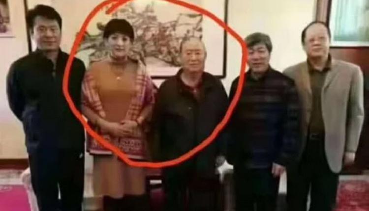 网曝生前携央视嫩妻隐居美国 中国前副总理姜春云病亡