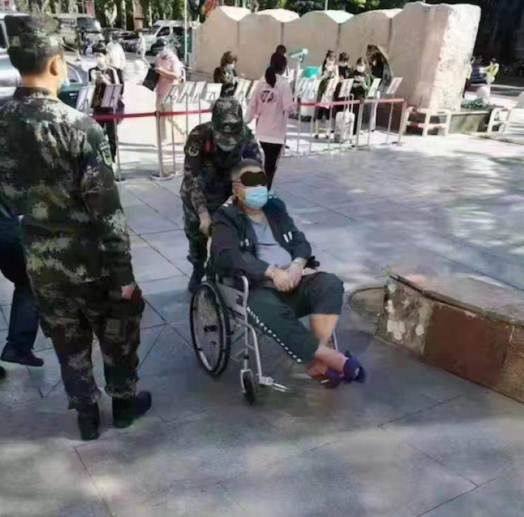高瑜在推特发的照片