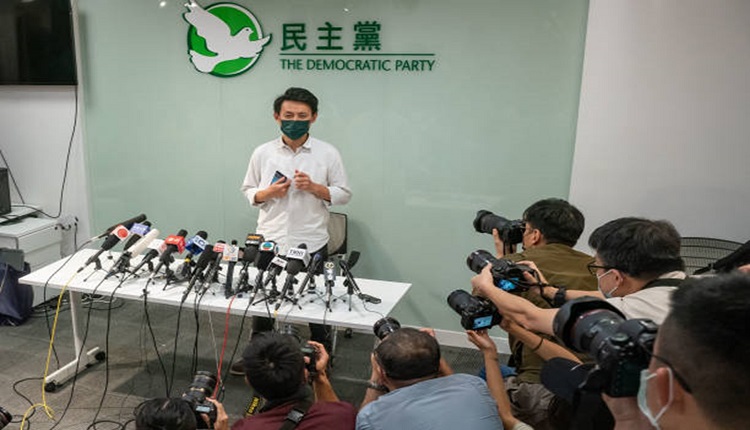 民主党主席罗健熙