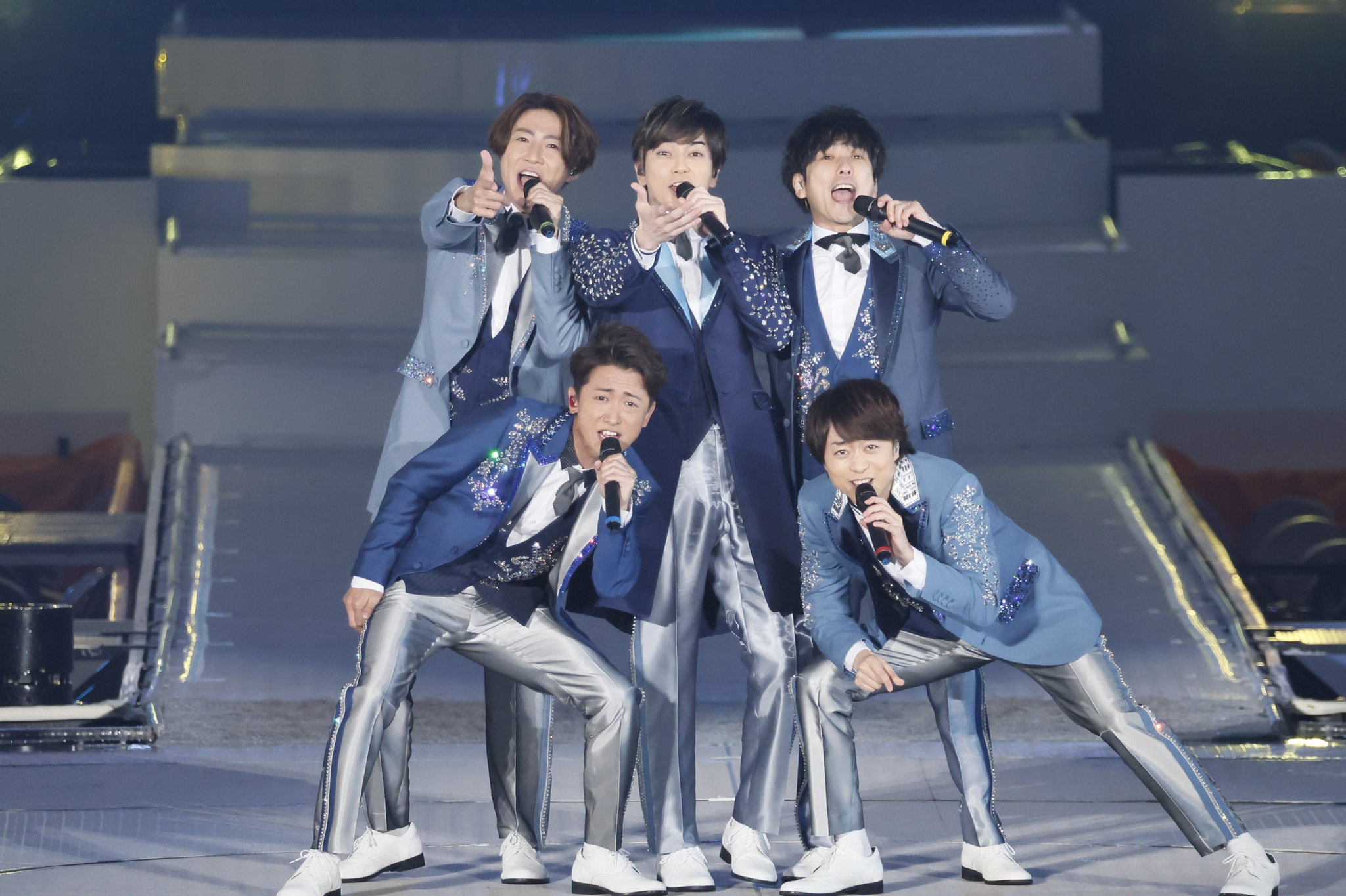 ARASHI