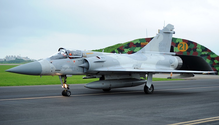 幻象2000战斗机